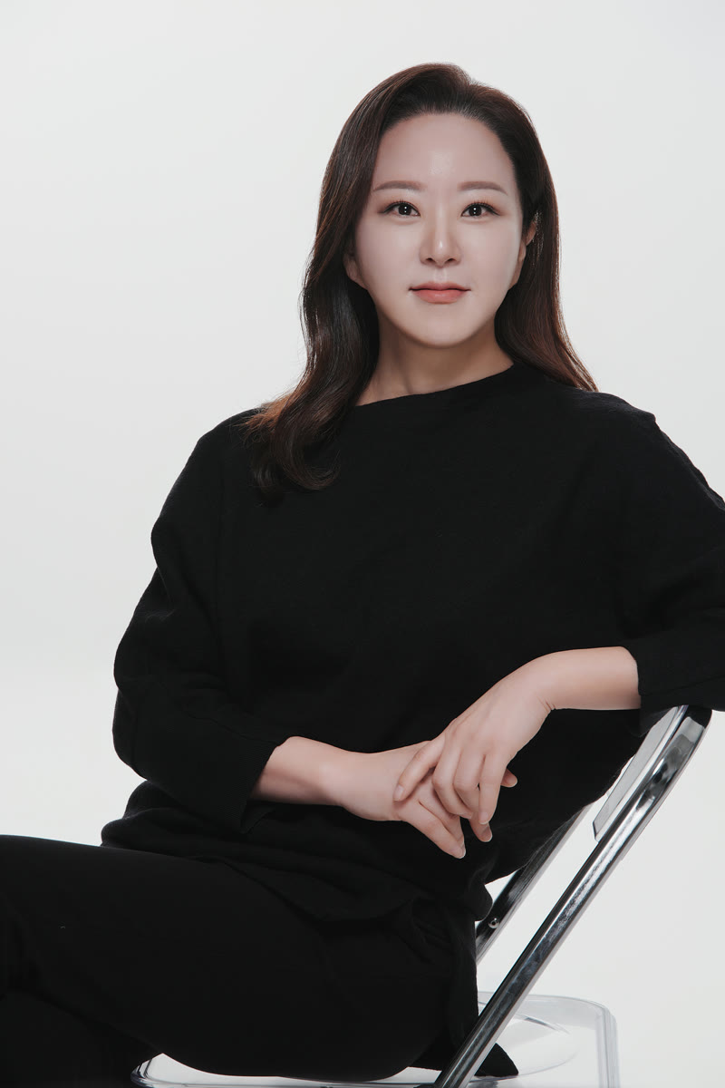 Dr. Jennifer K. Song, MD, PhD — Director of OLA Korea